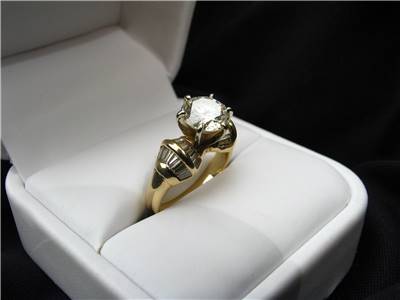Diamod egagement ring picture
